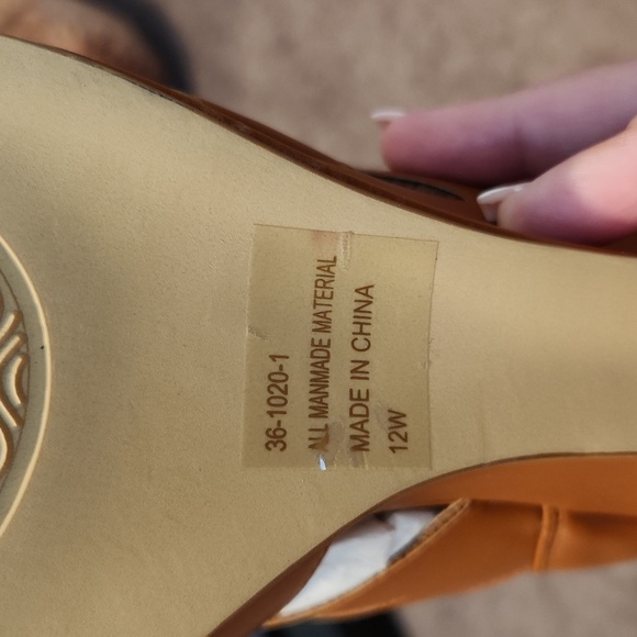 NWNB wedge sandals - Picture 3 of 3